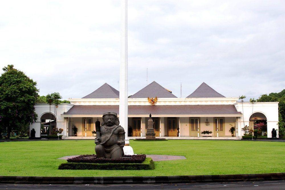 Hotel Fortunagrande Malioboro Yogyakarta Exterior photo
