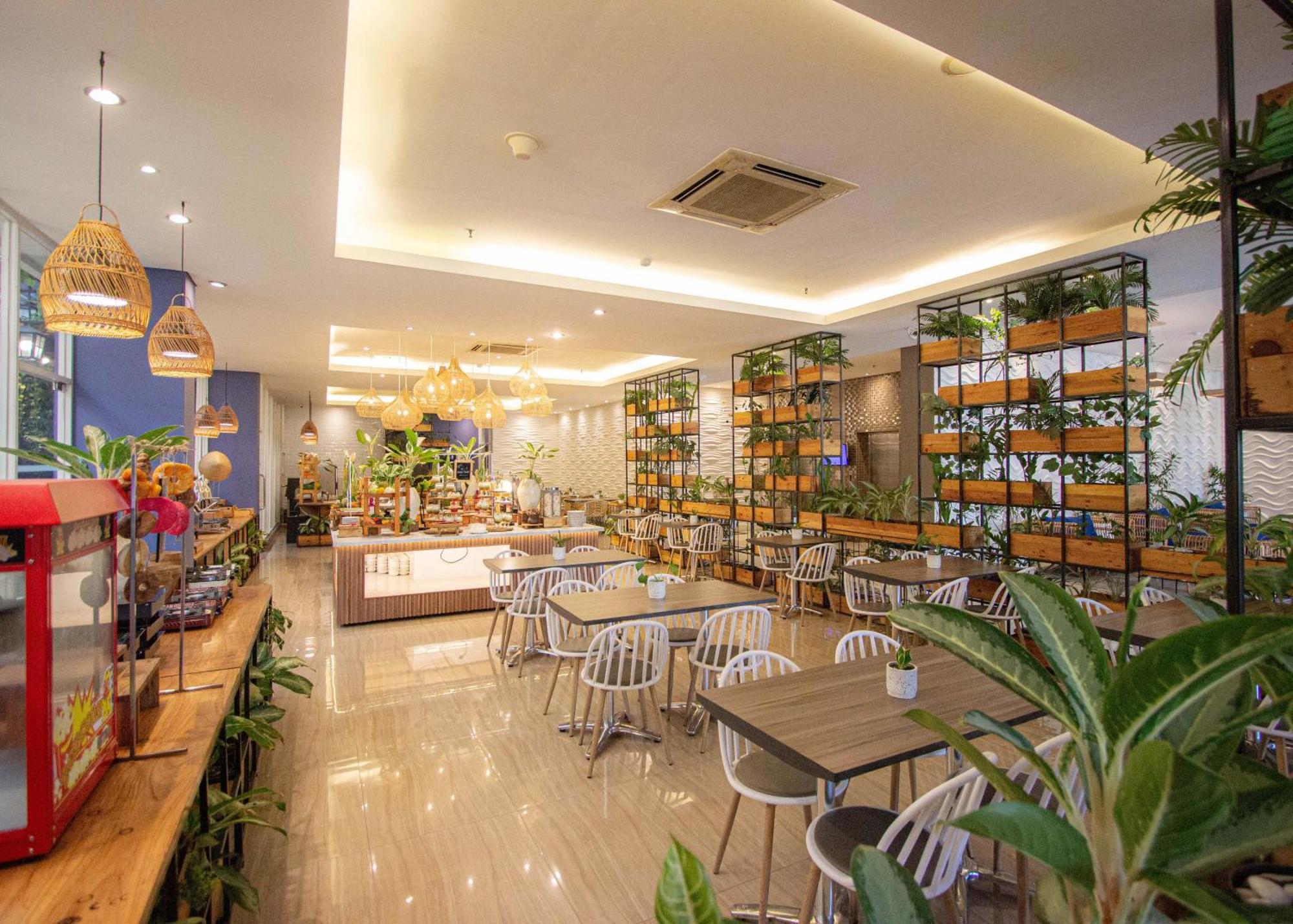 Hotel Fortunagrande Malioboro Yogyakarta Exterior photo