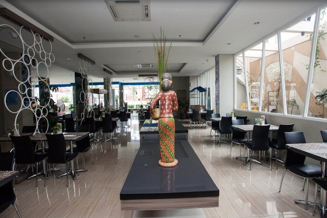 Hotel Fortunagrande Malioboro Yogyakarta Exterior photo