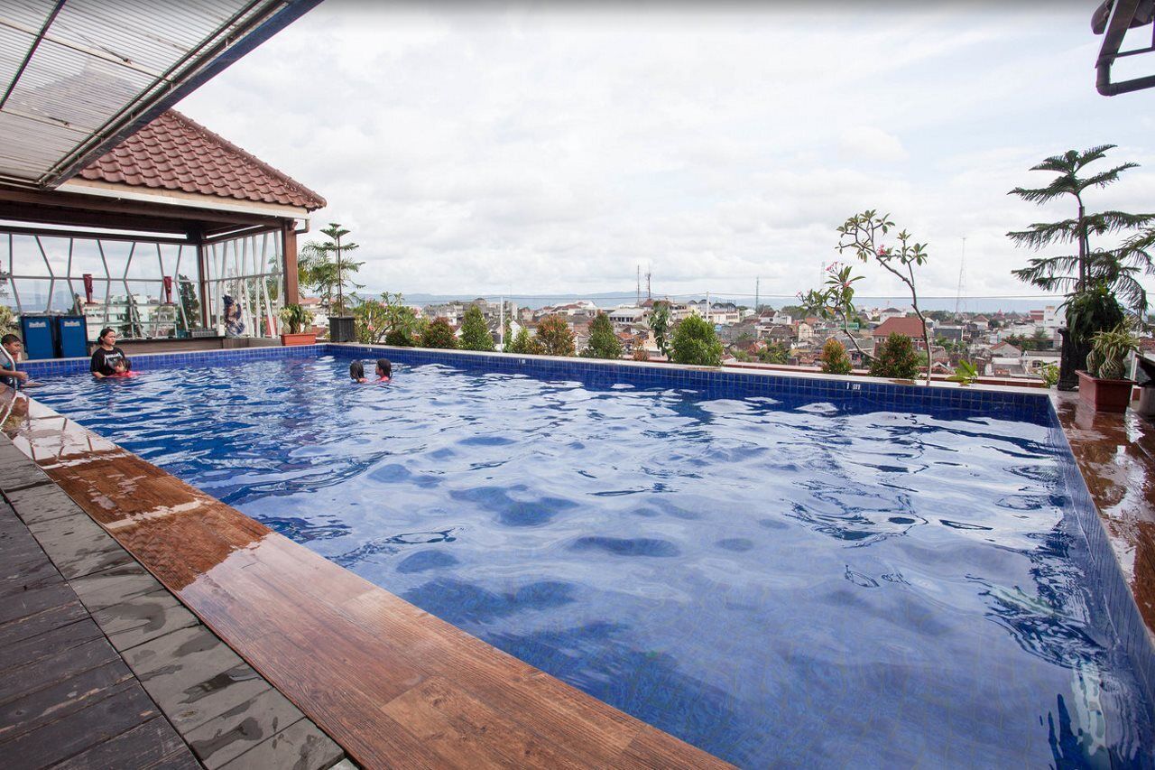 Hotel Fortunagrande Malioboro Yogyakarta Exterior photo